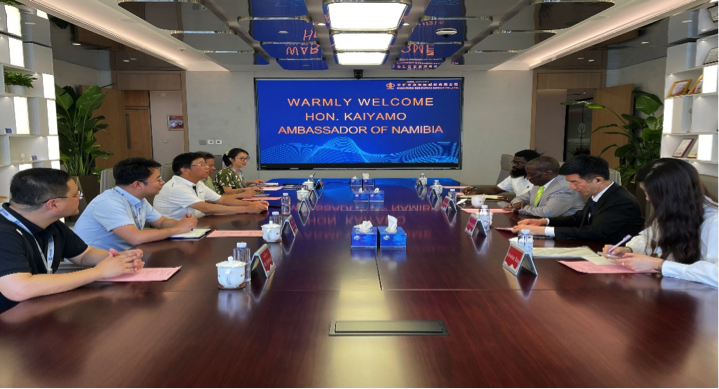 纳米比亚驻华大使到访乐天使资源集团总部